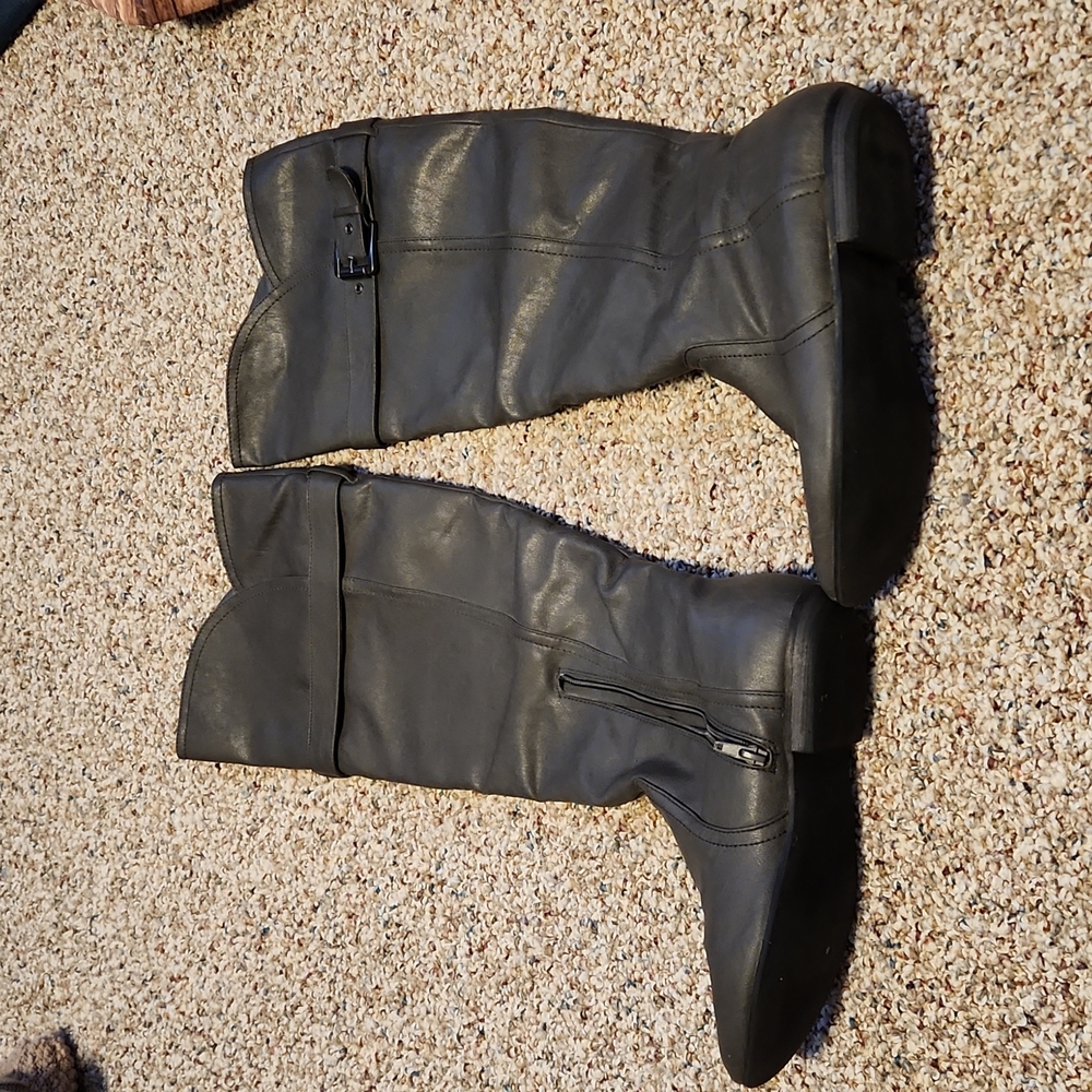 Charlotte Russe tall gray boots